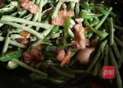 五花肉炒豇豆的做法图解6