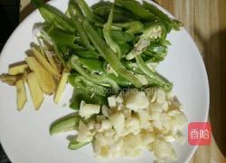 蒜苔炒肉片的做法图解3