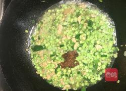 豆酱肉末炒豆角的做法图解6