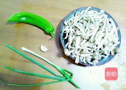 清炒蟹味菇的做法图解1