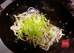 清炒蟹味菇的做法图解7