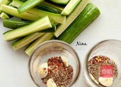 俄式风味酸黄瓜的做法图解2