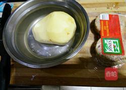 土豆片汉堡扒田园沙拉的做法图解1
