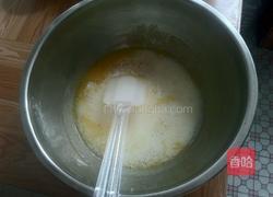 蔓越莓中空戚风的做法图解4