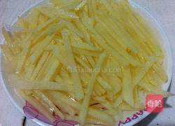 芹菜炒土豆丝的做法图解1
