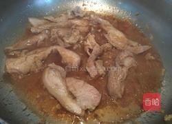 姜汁烧肉米汉堡的做法图解2