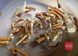 五指毛桃猪骨汤的做法图解1