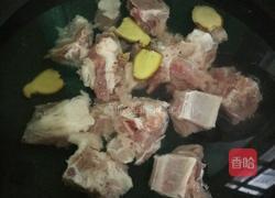 土豆焖排骨的做法图解2