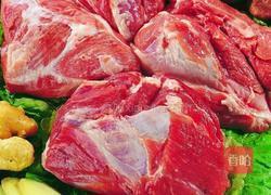 胡萝卜遇上肉的做法图解2