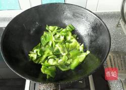 青椒炒豆皮的做法图解5