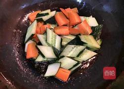 里脊肉炒黄瓜的做法图解5