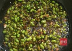 毛豆米炒辣椒的做法图解4