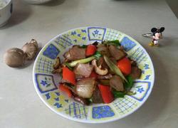 花菇炒腊肉