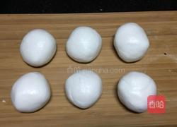 黑芝麻糯米饼的做法图解2