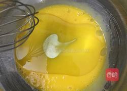 零失败戚风蛋糕的做法图解3