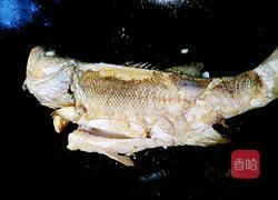 紅燒鱸魚的做法圖解6