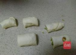 芝麻酱葱花饼的做法图解8