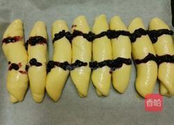 蓝莓果酱排包的做法图解6