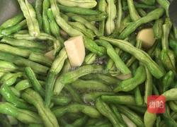 秘制酱豆角土豆的做法图解2