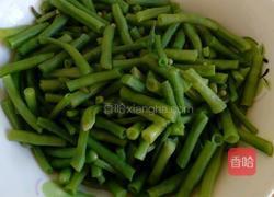 凉拌豆角的做法图解3
