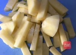 豆角土豆肉炖粉条的做法图解2