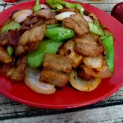 青椒炒回锅肉的做法[图]