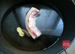 青椒炒回锅肉的做法图解1