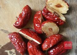 乌鸡煲红枣汤的做法图解3