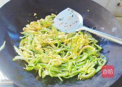 青椒炒鸡蛋干的做法图解14