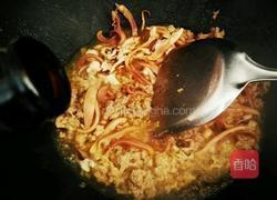 墨鱼瘦肉米线的做法图解8