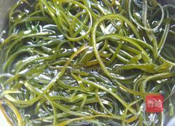 凉拌香辣海带丝的做法图解1