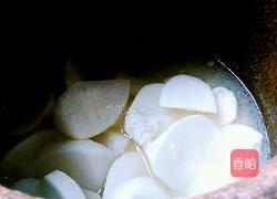 白萝卜脊骨汤(美容的哦)的做法图解16