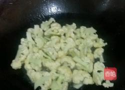 花菜炒肉的做法图解7