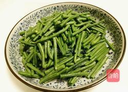豇豆爆肝尖的做法图解1