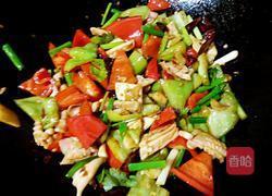 双椒爆鲜鱿的做法图解13