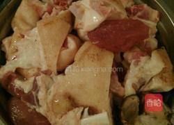 广东姜醋猪脚的做法图解1