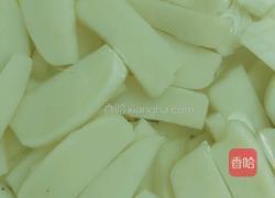 大蒜鸡蛋炒年糕的做法图解1