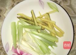 洋葱青椒炒肉丝的做法图解3