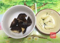 香菇煲花肉的做法图解3