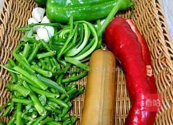 双椒空心菜杆炒火腿的做法图解1