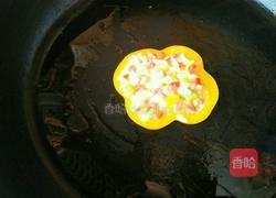 彩椒圈煎饭的做法图解4