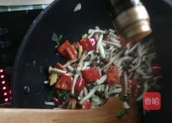 蟹味菇炒鸡蛋的做法图解12