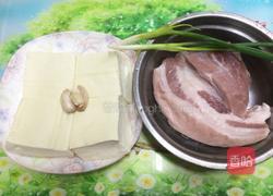焖客家酿豆腐的做法图解1