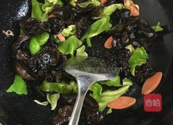 火腿木耳炒豆腐的做法图解3