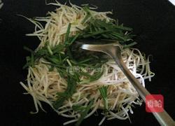 清炒绿豆芽韭菜的做法图解4