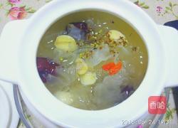 冰糖银耳莲子羹的做法图解4