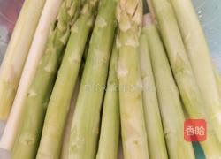 凉拌芦笋的做法图解2