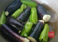 油焖尖椒茄子的做法图解3