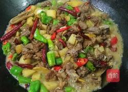 香辣土豆闷鸭的做法图解7