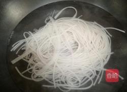 自制酸辣粉的做法图解3